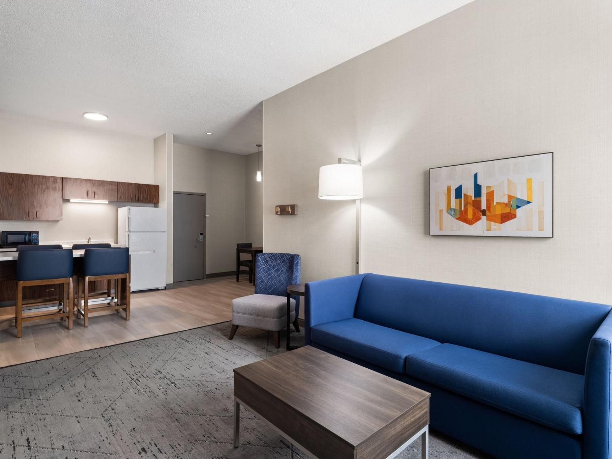 Holiday Inn Express Meadville Exterior photo